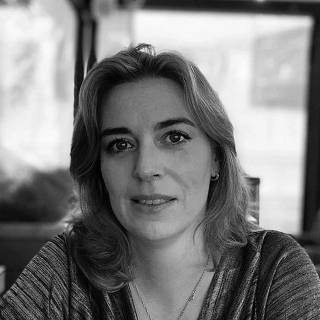 Minimalist Line Sketch Portrait - DrawGPT